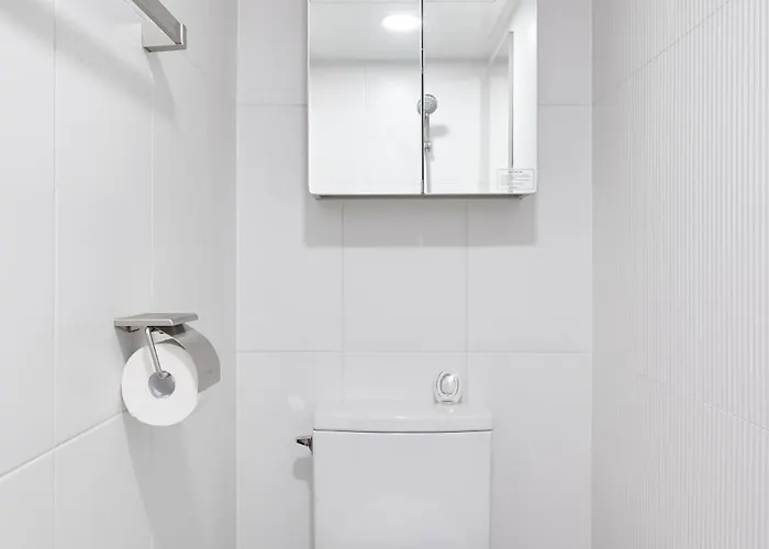Simple Hongdae Apartment *